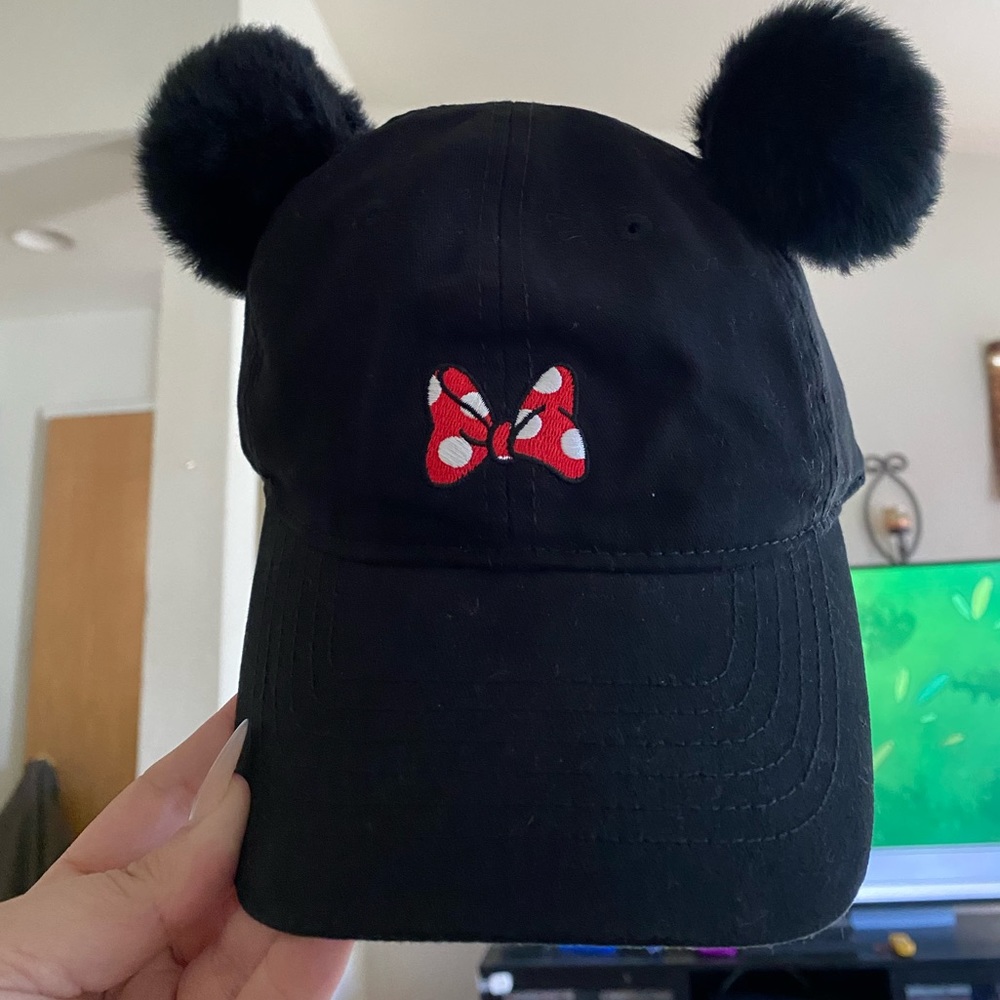 NWT - Minnie Mouse Dad Hat with Ears
